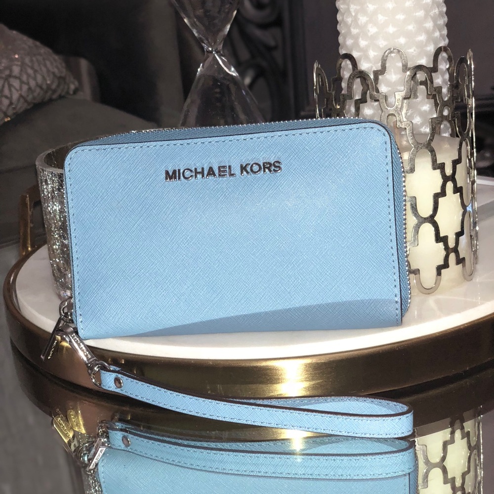 Michael Kors, Mercer Wristlet / Wallet, Blue